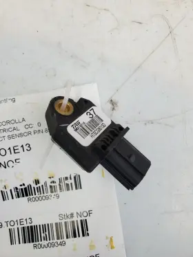 699.TO1E13 TOYOTA Electrical Corolla