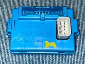 82641-04031 TOYOTA Integration Relay Module Tacoma