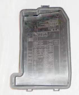 82662-47140 TOYOTA Fuse Cover Prius #2