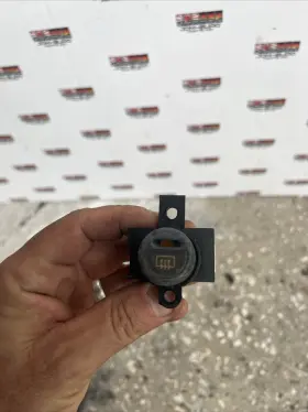 84790-17020 TOYOTA Defrost Defogger Switch #2