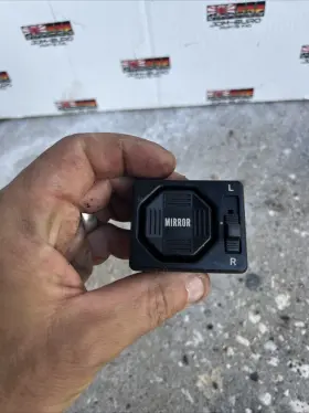 84870-17010 TOYOTA Outer Power Mirror Control Switch #2