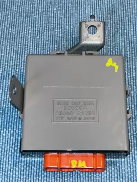 85980-22200 TOYOTA Cressida Door Control Relay