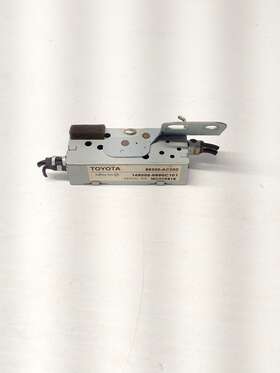 86300-AC050 TOYOTA Radio Antenna Amplifier Avalon