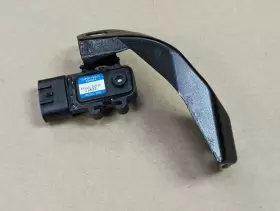 89460-04020 TOYOTA Fuel Level Sensor Tank Pressure Tacoma