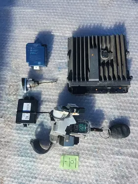 89661-08165 TOYOTA Ignition Lock Set Ecm Immo Ecu Key Remote