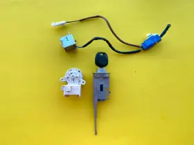 89703-33070 TOYOTA Ignition Starter Switch Key Cylinder