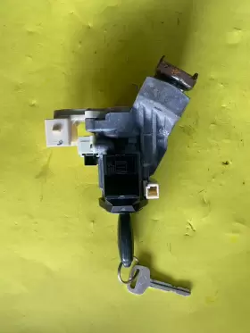 89782-02020 TOYOTA Steering Ignition Switch Lock Key Corolla #2