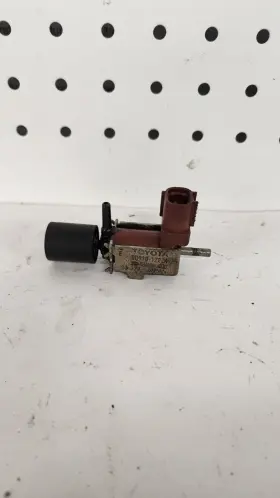 90910-12024 TOYOTA Vacuum Switching Valve 7MGTE Supra #2