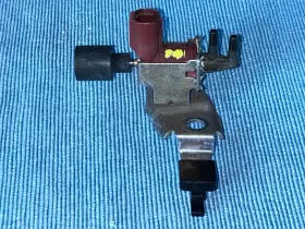 90910-12067 TOYOTA Vacuum Switching Valve 4RUNNER