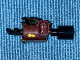90910-12084 TOYOTA Vacuum Switching Valve 4RUNNER #3
