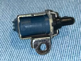 90910-12188 TOYOTA Vacuum Switch Valve GS300 GS400 GS430 #2