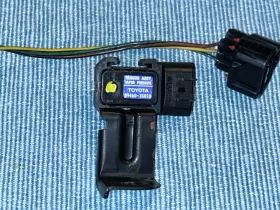 89460-35010 TOYOTA/DENSO Fuel Level Sensor Tank Vapor Tacoma