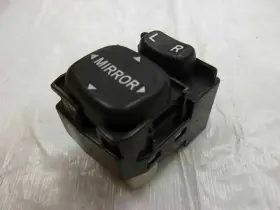 84872-02060 TOYOTA SCION Power Mirror Switch Tc