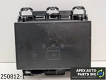 Oem 2007-2009 Saturn Aura Hybrid 2.4l Fuse Relay Box W/fog. Fixed Price $69.99.