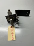 Flaming River Battery Disconnect Switch With Mounting Bracket Fr1002. Fixed Price $50.00.