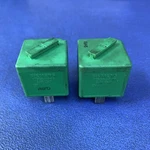 2 X Range Rover P38 Green Siemens 5 Pin Changeover Relay Amr2547 V23136-a4-x8. Fixed Price $16.10.