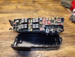 2009 Mercury Mariner Ford Escape Gas Vin 7 8th Digit Eng Fuse Relay Box Oem. Fixed Price $55.00.