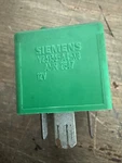Land Rover 5 Pin Multipurpose Relay Siemens V23136-a4-x8 Amr2547 Original Oem-u1. Fixed Price $10.00.