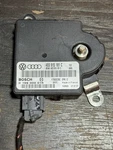 03-08 Audi A8 Battery Voltage Control Module Oem 4e0915181c. Fixed Price $45.00.